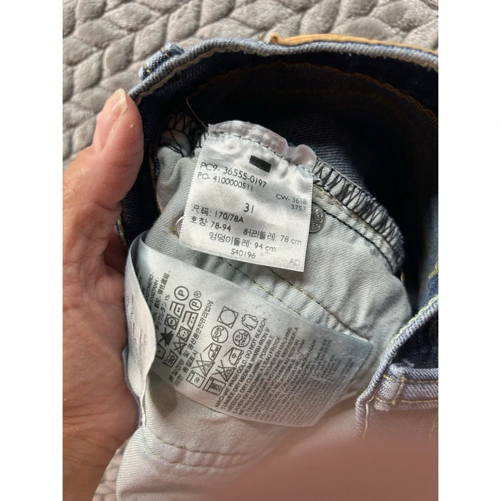 Levis pre owned